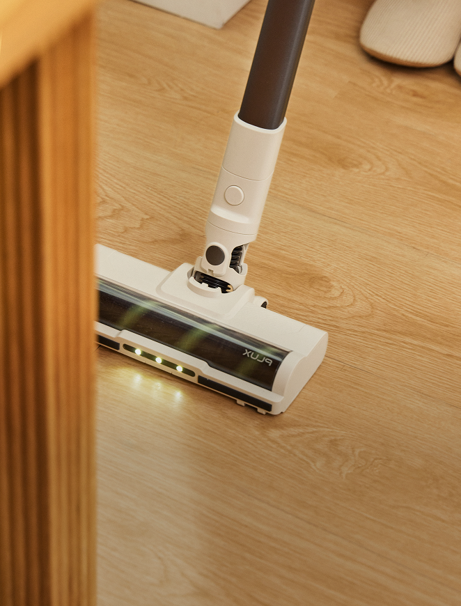 손목 부담을 줄여주는\n슬림 스테이션 청소기